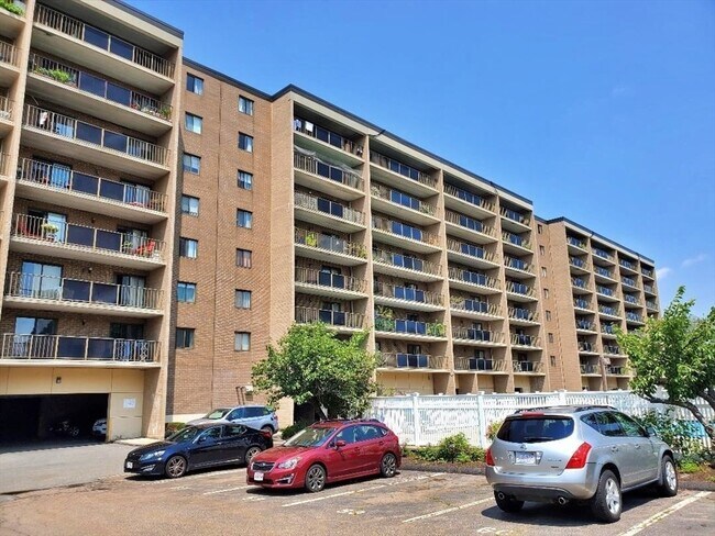 Building Photo - 175 Quincy Shore Dr