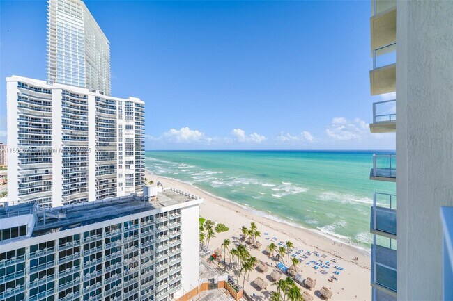 Building Photo - 16699 Collins Ave