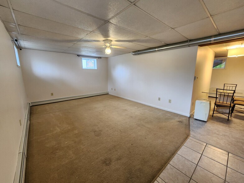 Living Room - 909 16th Ave
