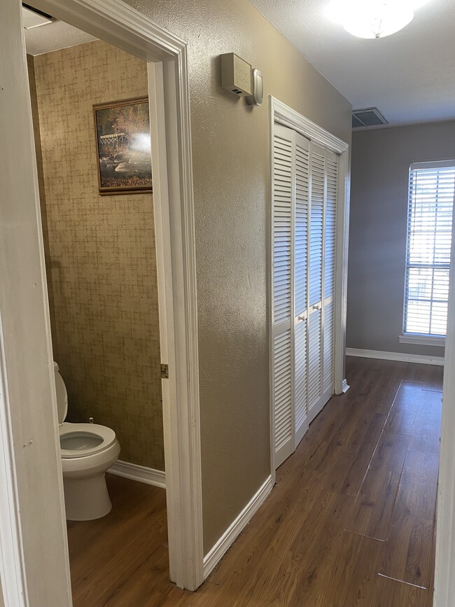 Building Photo - 1414 Highland Ave