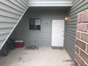 Building Photo - "Charming 2-Bed, 2-Bath Boulder Apartment with Cozy Fireplace and Spacious 1030 Sq Ft Layout!"