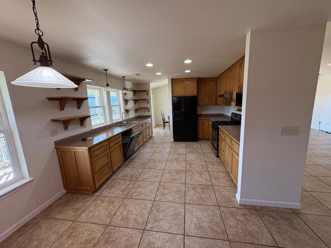 Building Photo - 31 Town Reservoir Rd