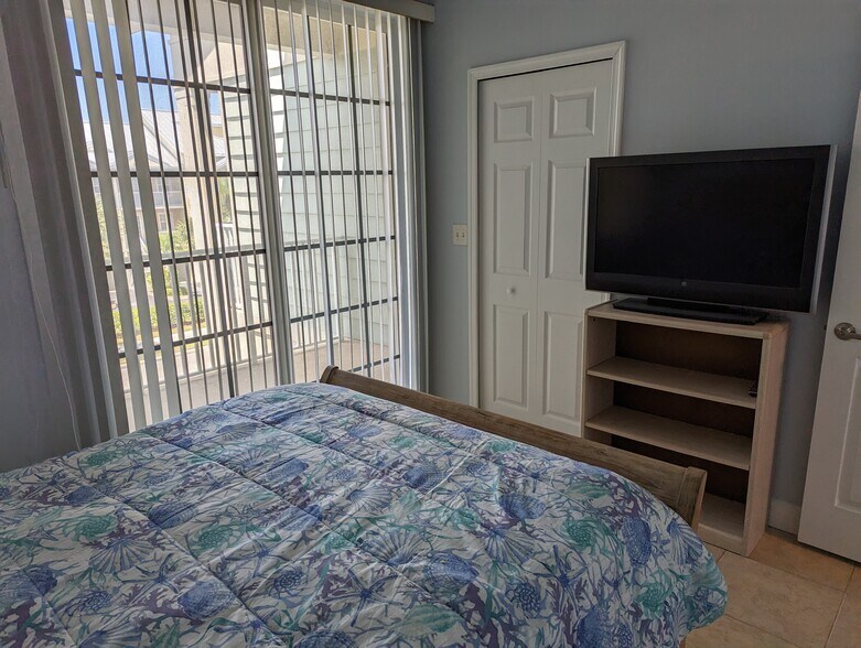 Building Photo - 459 Bahia Beach Blvd