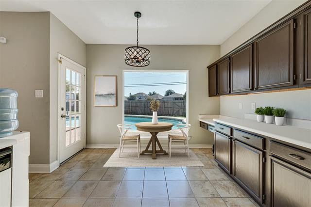 Building Photo - 10605 Bachman Dr