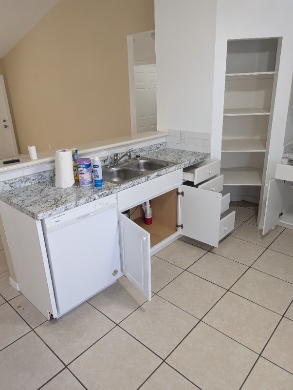 Building Photo - 2225 86th Ct