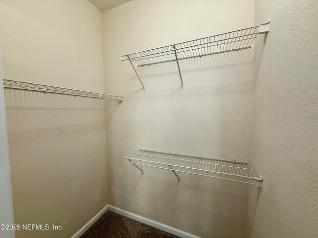 Building Photo - 10075 GATE N Pky