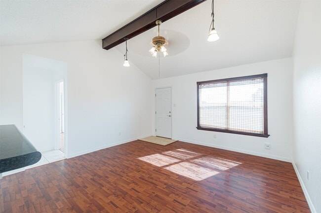 Building Photo - 1615 Junker St