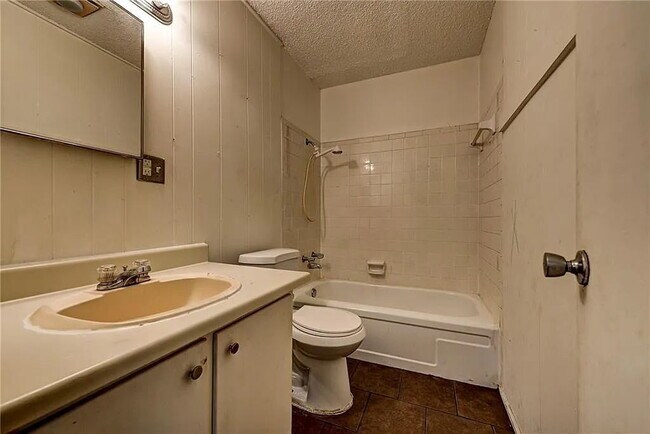 Building Photo - 3 Bed 2 Bath in Midwest City