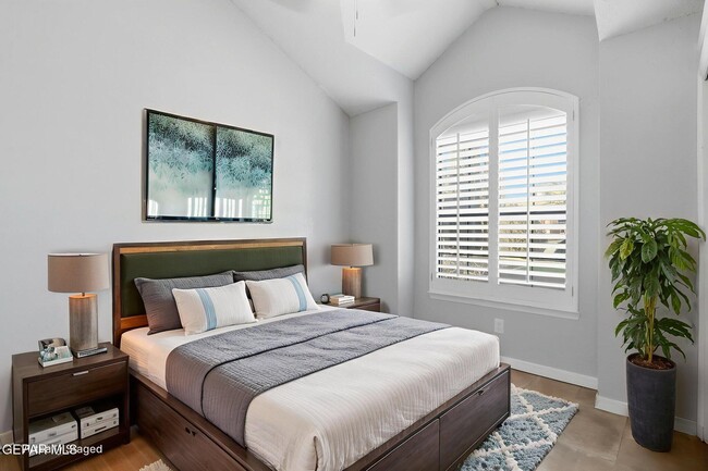 Building Photo - 11734 Stone Castle Dr