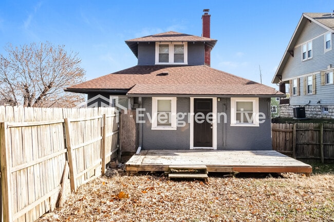 Building Photo - 1420 S 33 St