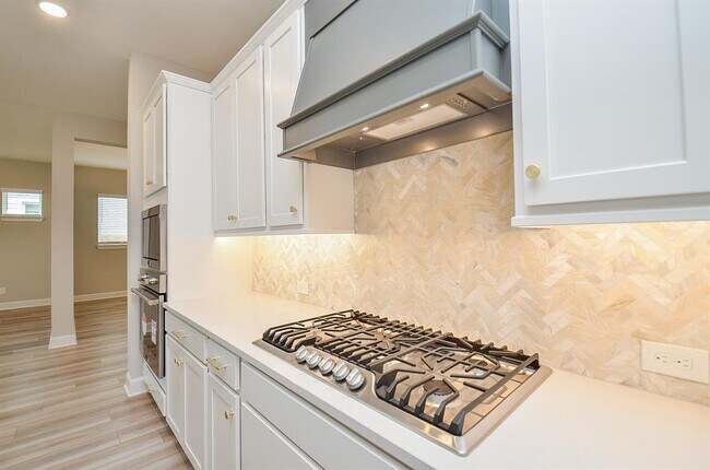 Building Photo - 13807 San Pasqual Pointe Dr