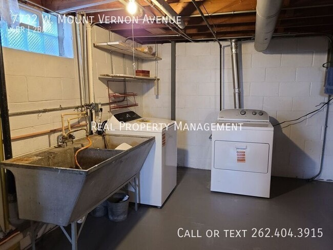 Building Photo - 7732 W Mt Vernon Ave