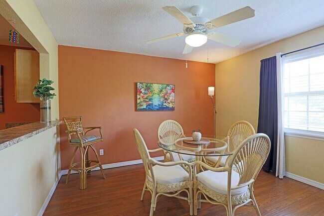 Building Photo - Palms at Waters Edge 3344-M6