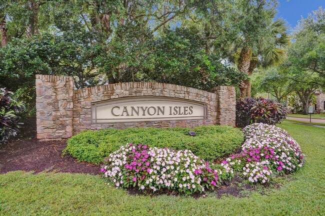 Building Photo - 8876 Sandy Crest Ln
