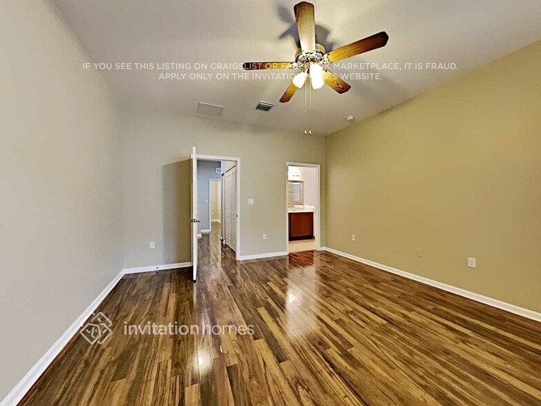 Building Photo - 167 SW 7th Ct