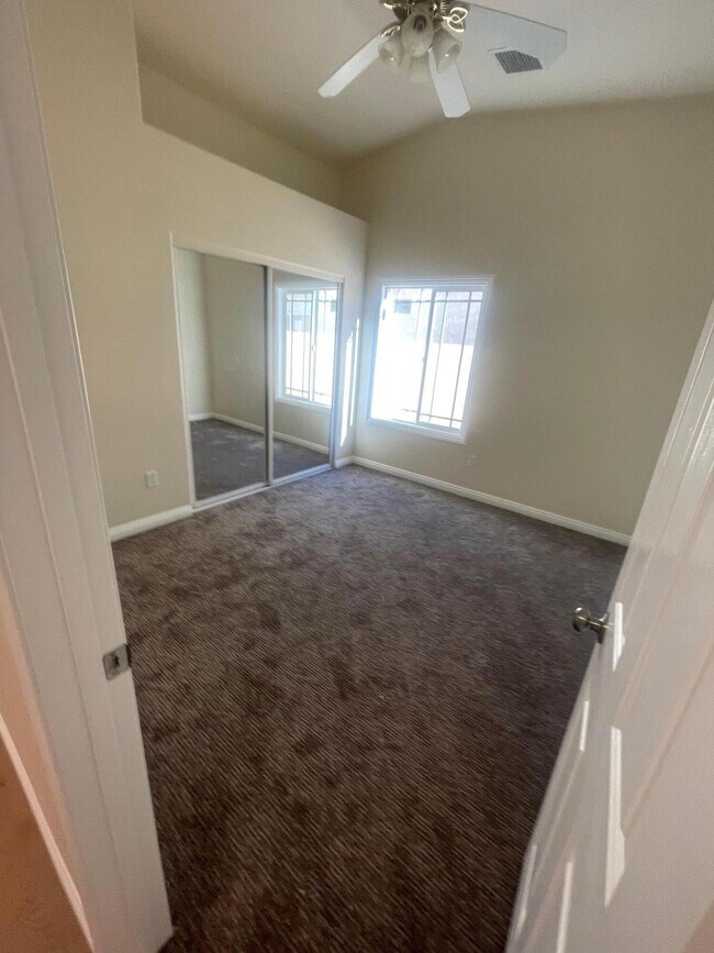 Building Photo - 30750 Avenida Juarez