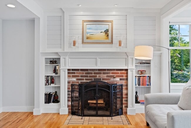 Building Photo - 35 Keyes Rd