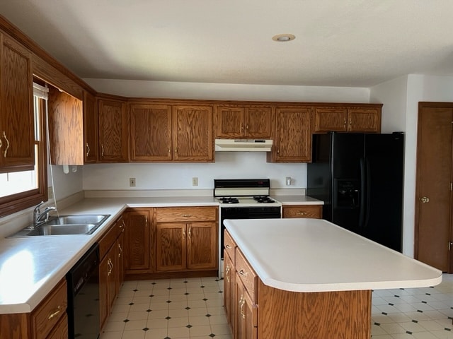 Building Photo - 1100 Dani Ln