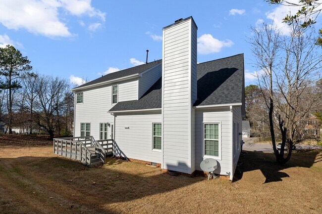 Building Photo - 113 Laurel Branch Dr