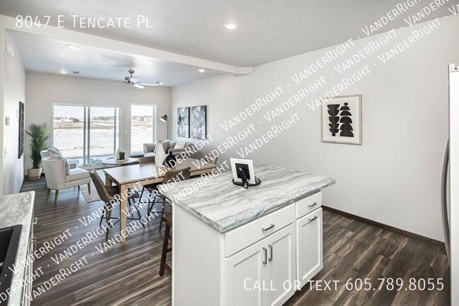 Building Photo - 8047 E Tencate Pl