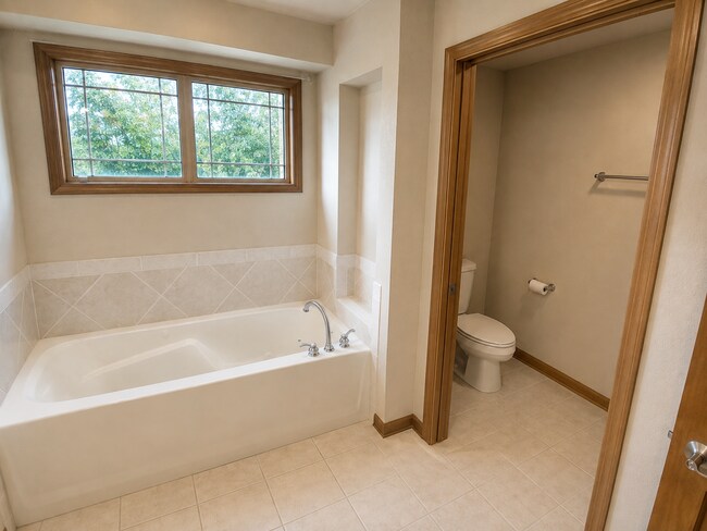 Building Photo - 18825 Eagle Dr