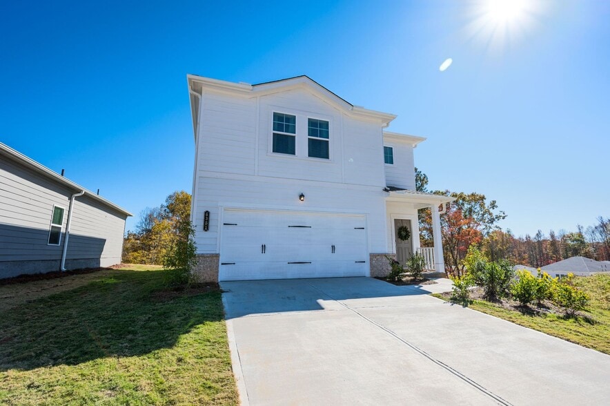 Beacon Lake Lanier 6401 McEver Rd Flowery Branch GA 30542 Apartment