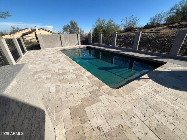Building Photo - 15230 N Blackbird Dr