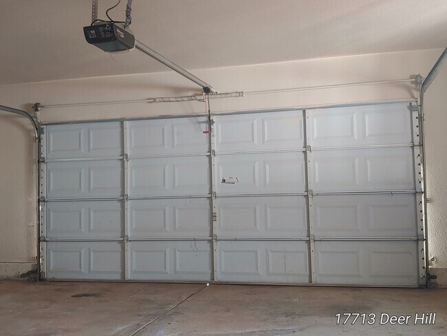 Building Photo - Hidden Valley Lake Rental- PGE included