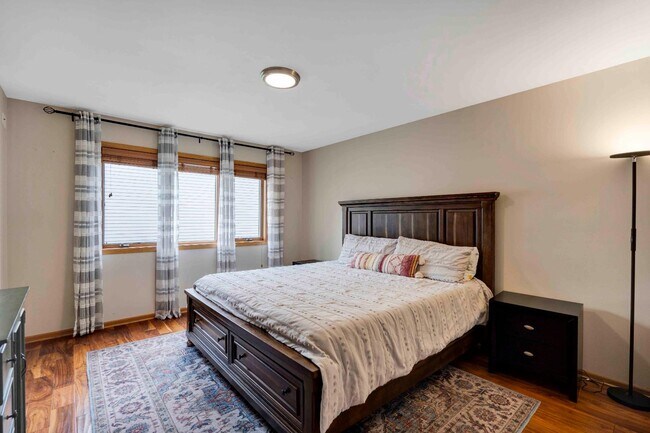 Building Photo - 3670 Sabertooth Trail