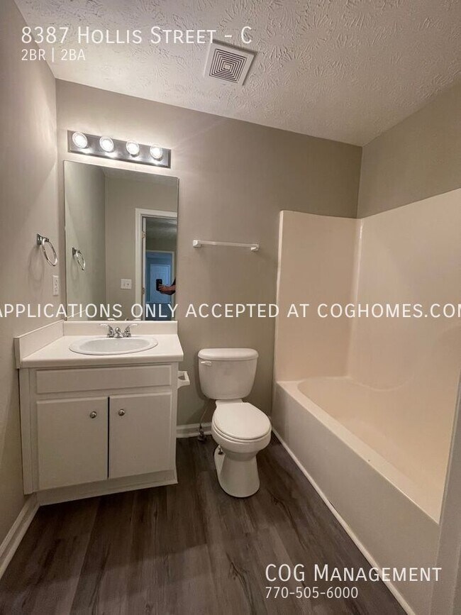 Building Photo - 8387 Hollis St