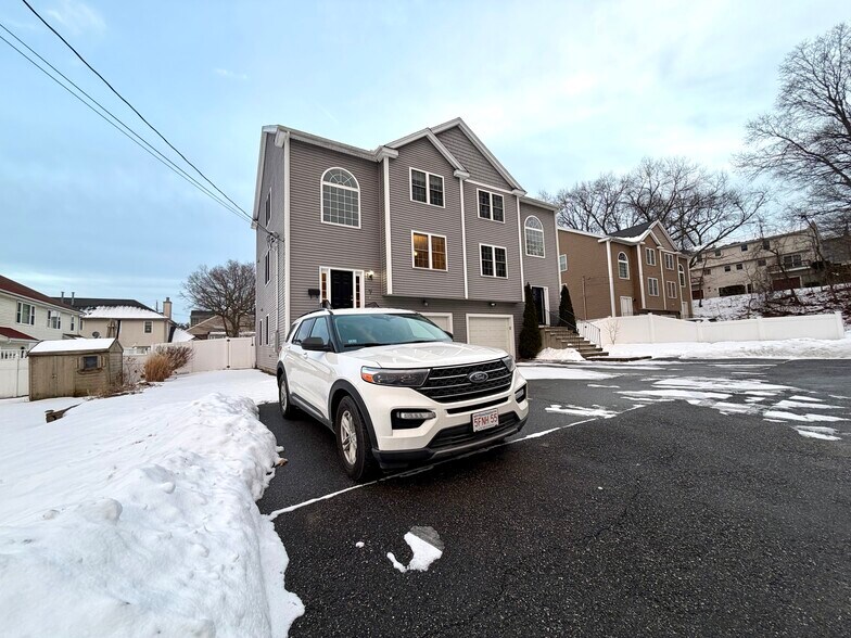 Building Photo - 46B Dominion Rd