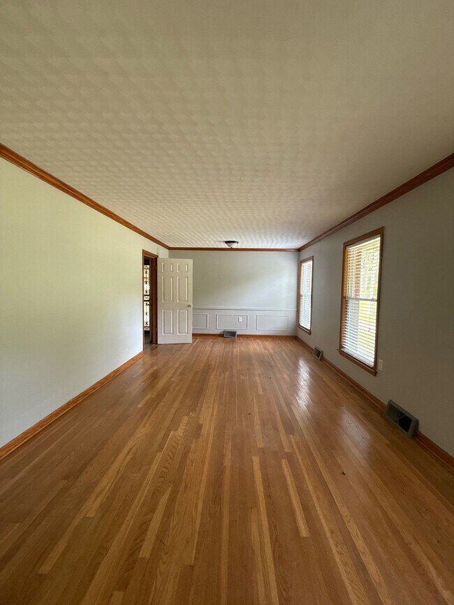 Building Photo - 14907 TN-59