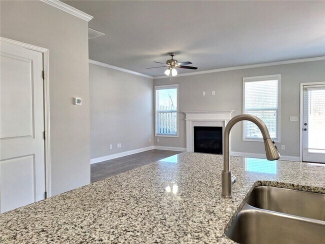 Building Photo - 2718 Morgan Creek Dr