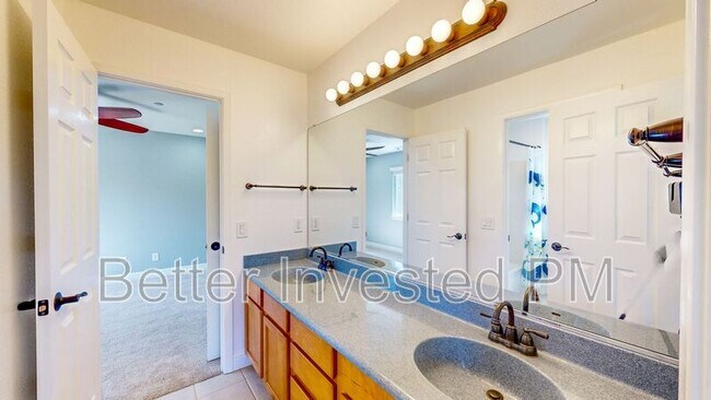 Building Photo - 1210 Grayson Way