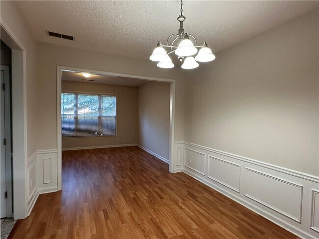 Building Photo - 7235 Treyburn Dr