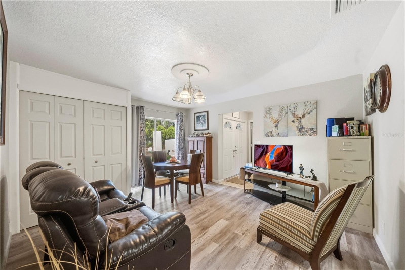 Building Photo - 2507 Bluegrass St