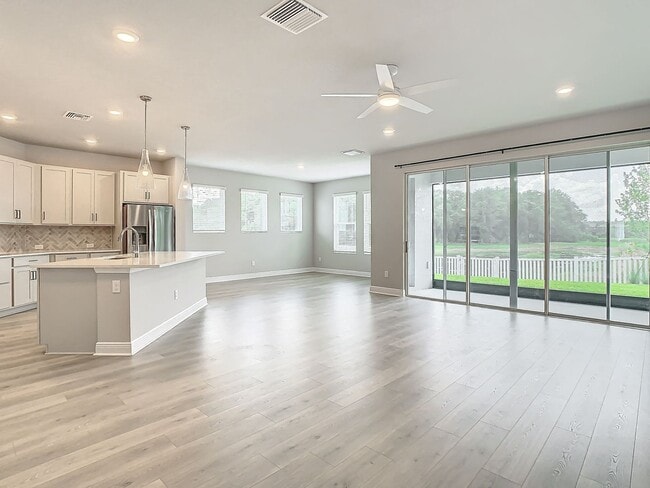 Building Photo - Wesley Chapel, Florida Executive home
