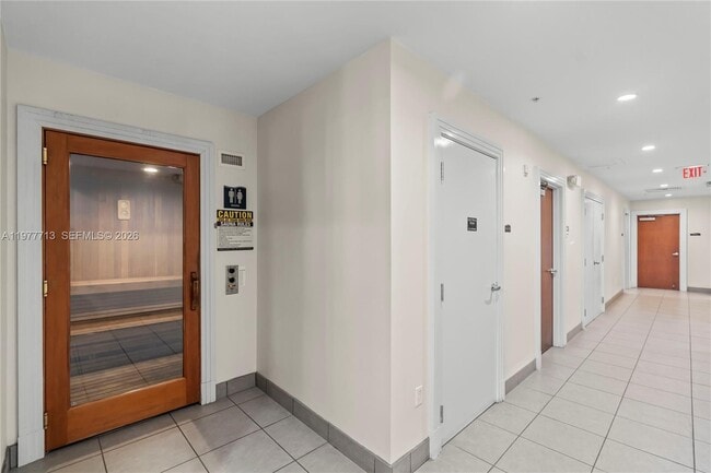 Building Photo - 3000 S Ocean Dr