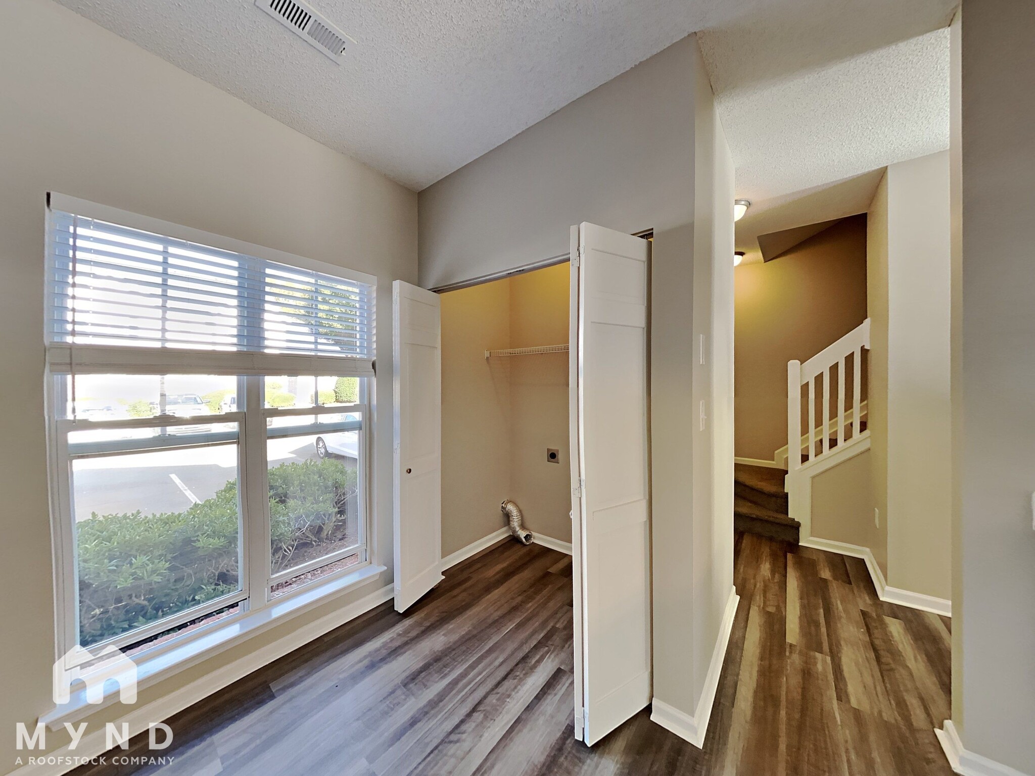 Building Photo - 6454 Mallard View Ln