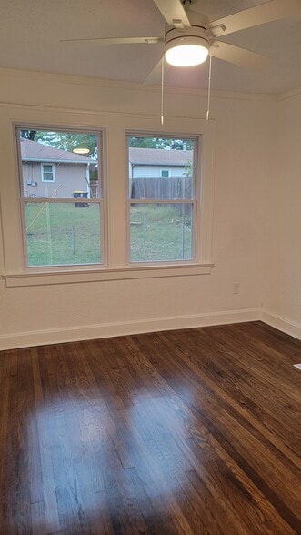 Building Photo - 6636 Tracy Ave