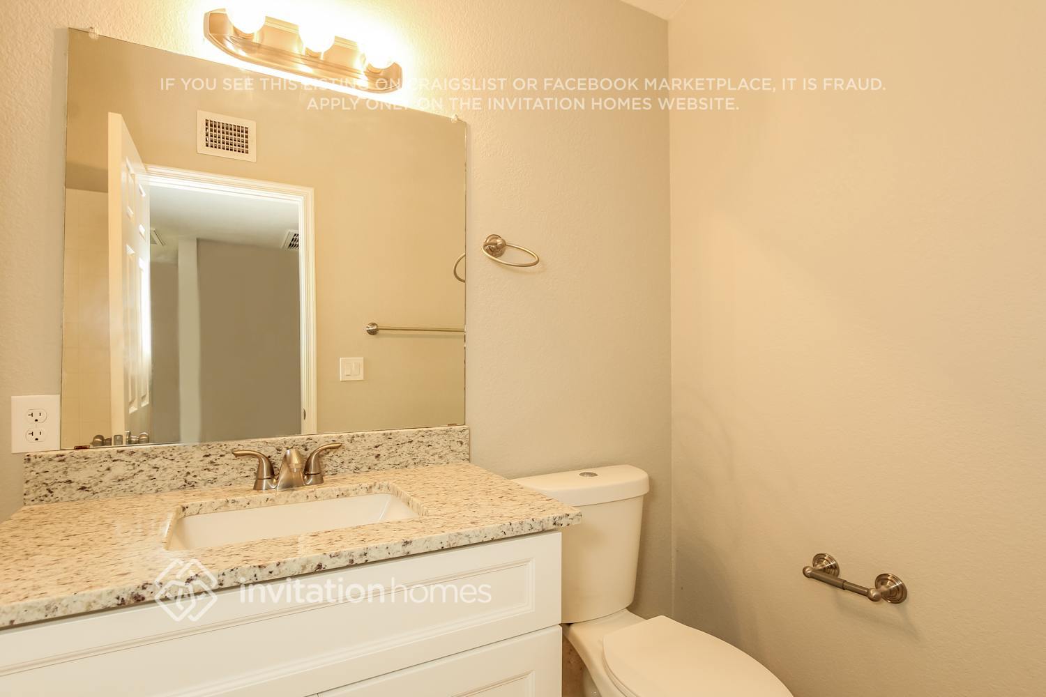 Building Photo - 1502 E Rosemonte Dr