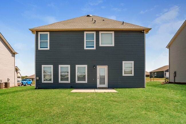 Building Photo - 26193 Beech Grv Ln NW