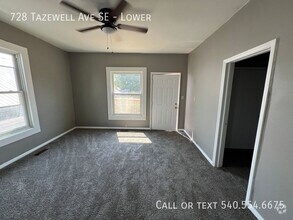 Building Photo - 728 Tazewell Ave SE