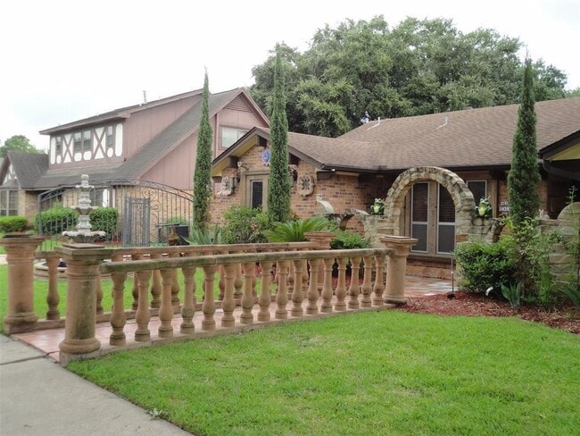 Building Photo - 4323 Colombia Dr