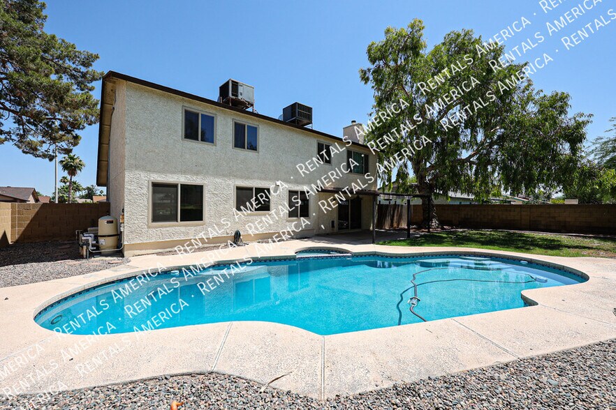 Building Photo - 4611 W Milky Way