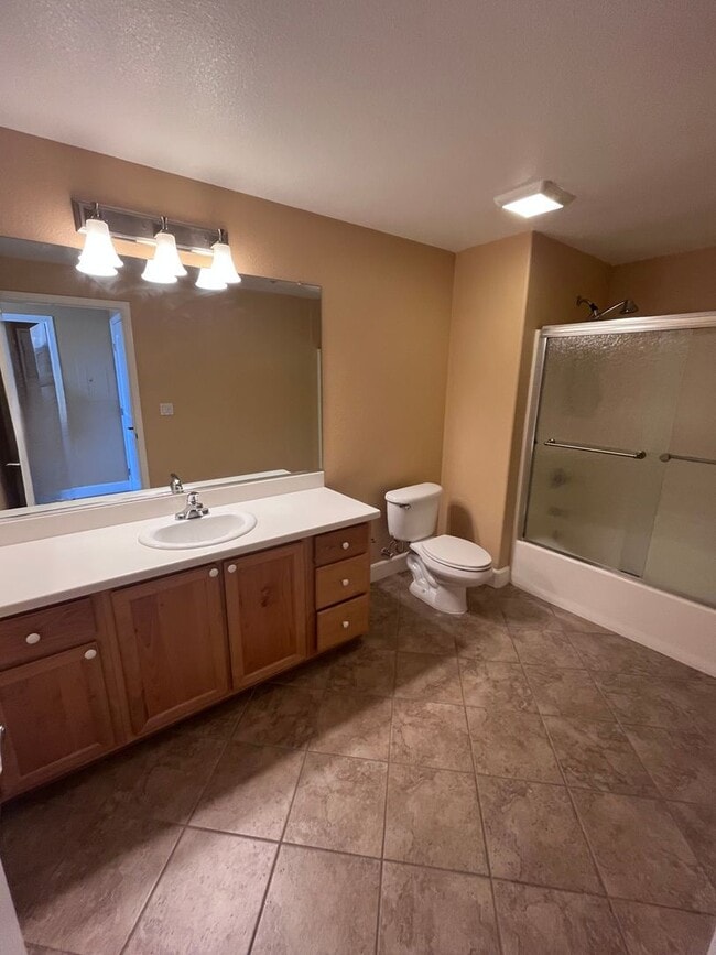 Building Photo - BEAUTIFUL CONDO AT THE PHOENICIAN IN ROSEVILLE!!