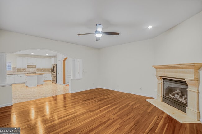 Building Photo - 7646 Forest Glen Way