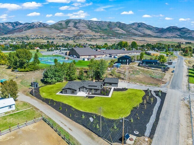 Building Photo - 4736 E 2650 N