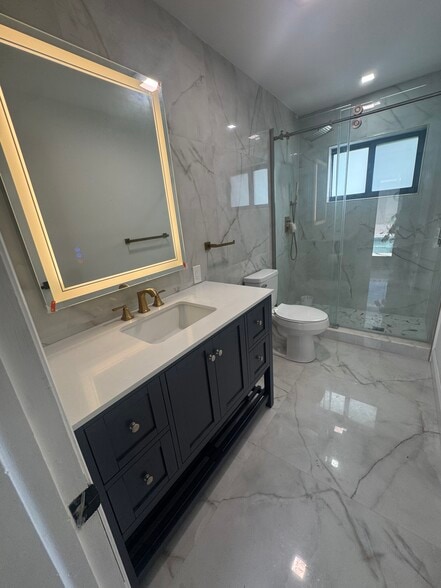 bathroom - 10315 NW 39th Mnr