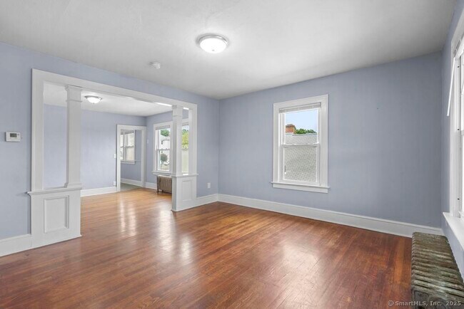 Building Photo - 52 Jacobs St